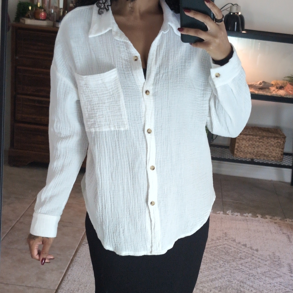 White Button-Up Top - Picture 3 of 11